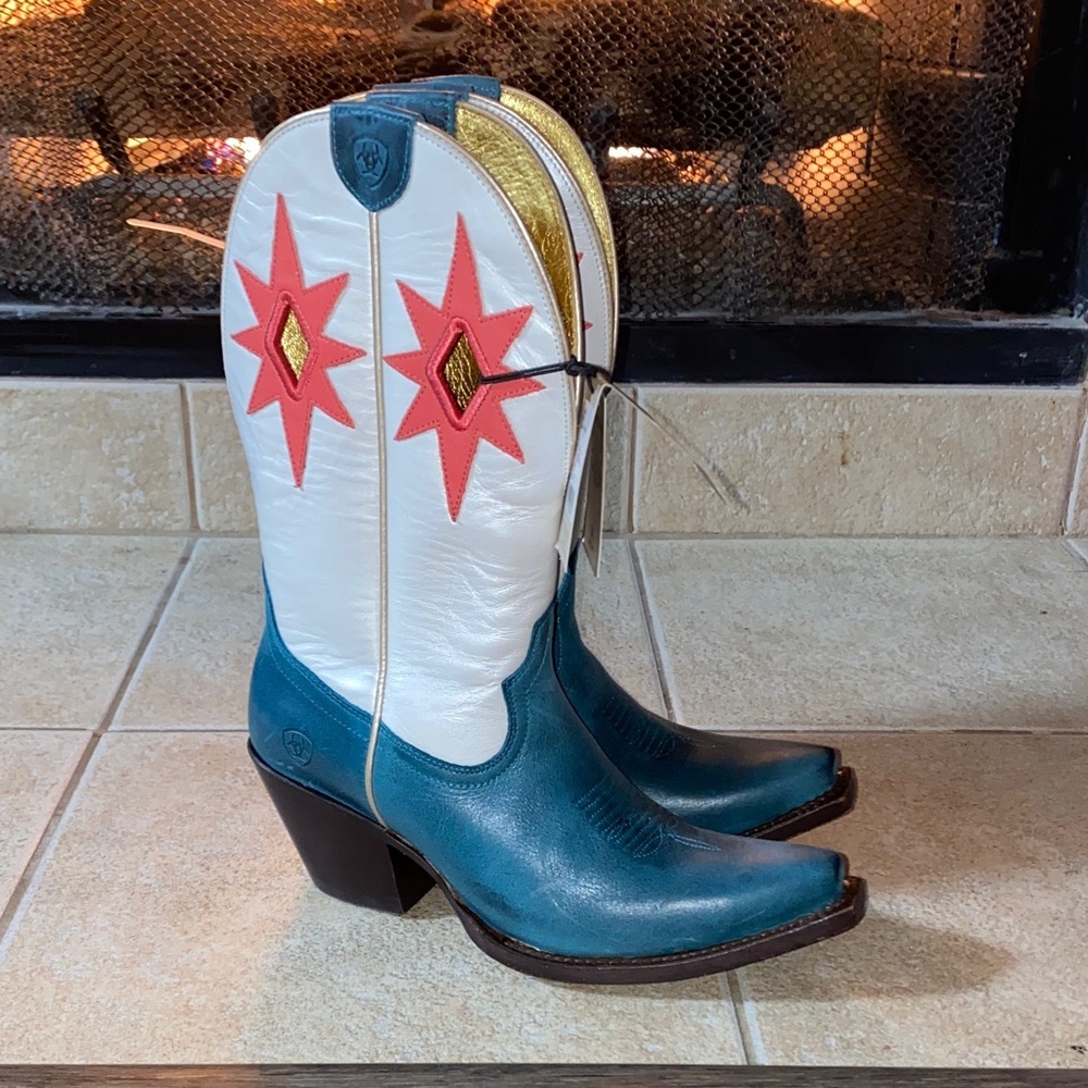 ARIAT WOMEN'S STARLIGHT WESTERN BOOTS - SNIP TOE - Picture 10 of 10
